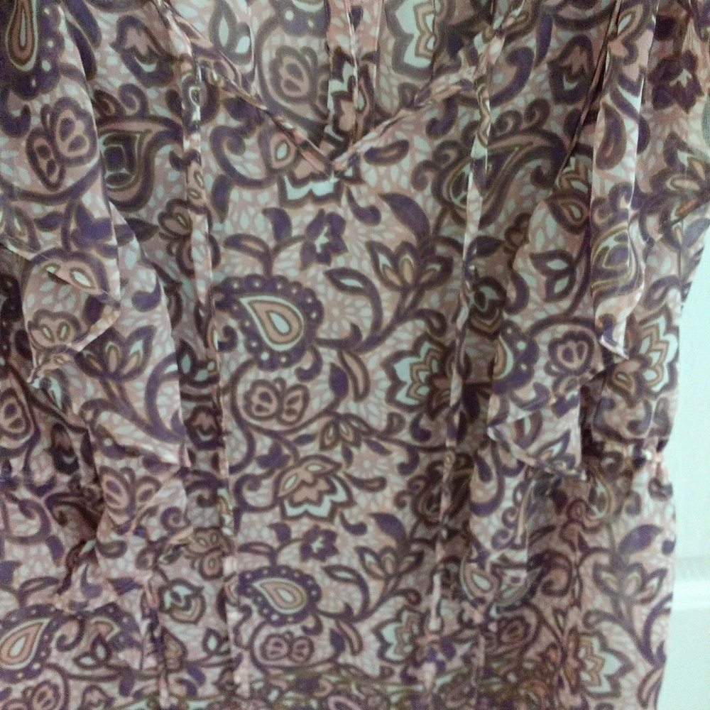 DONATING 8/1 Sheer ruffled paisley print top - Picture 3 of 7